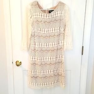 Lace 3/4 sleeve shift dress